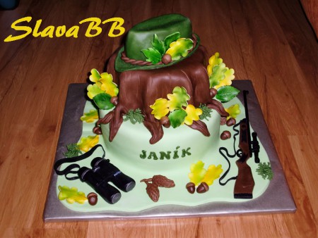 Torta "Pre poľovníka" cesto: orechové plnka: čokoládová a vanilková váha: 5,4 kg